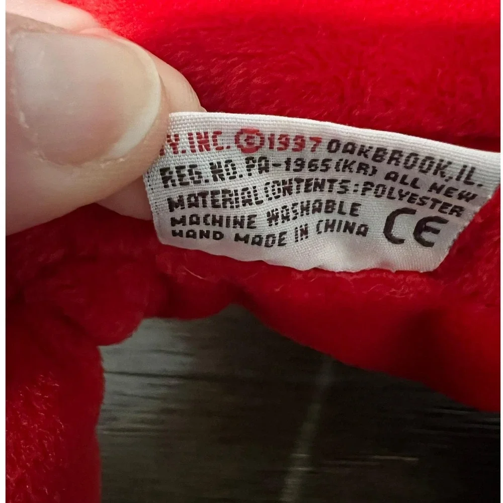 Vintage‎ 1997 Ty Pillow Pal Snort Red Bull 12